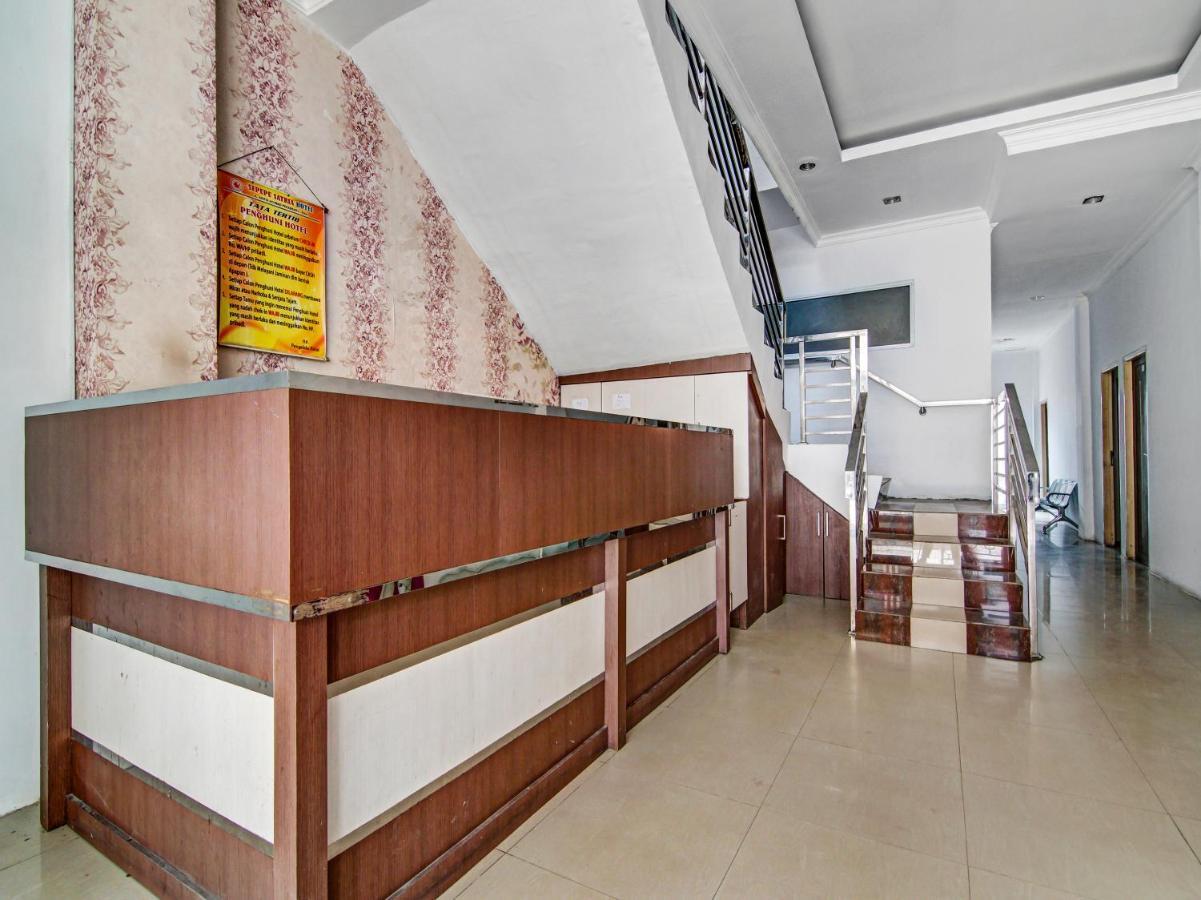 Oyo 90897 Hotel Sepupu Satria 페칸바루 외부 사진