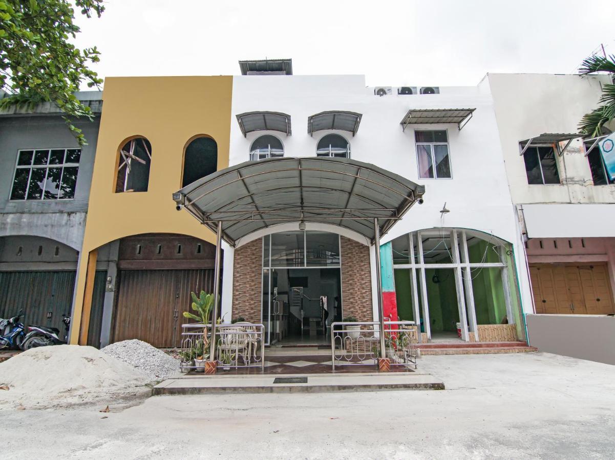 Oyo 90897 Hotel Sepupu Satria 페칸바루 외부 사진