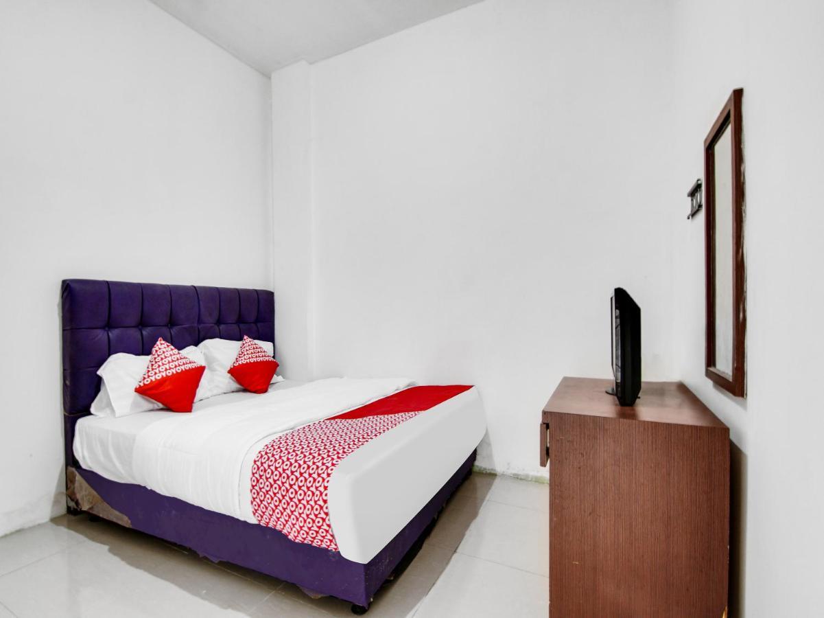 Oyo 90897 Hotel Sepupu Satria 페칸바루 외부 사진