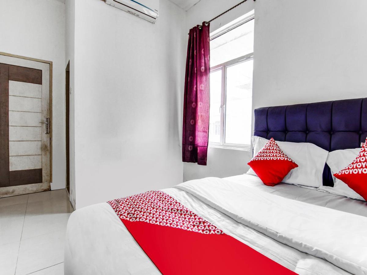 Oyo 90897 Hotel Sepupu Satria 페칸바루 외부 사진