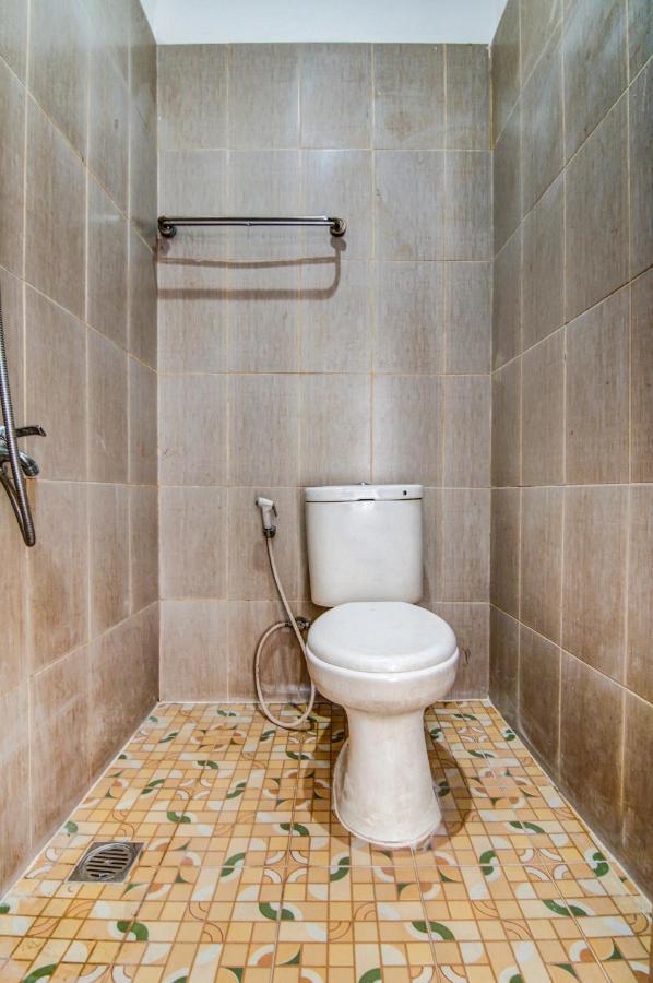Oyo 90897 Hotel Sepupu Satria 페칸바루 외부 사진
