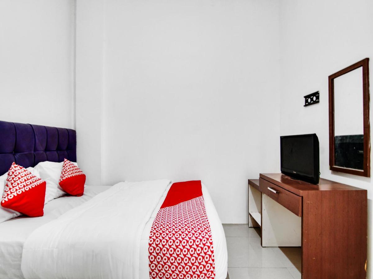 Oyo 90897 Hotel Sepupu Satria 페칸바루 외부 사진